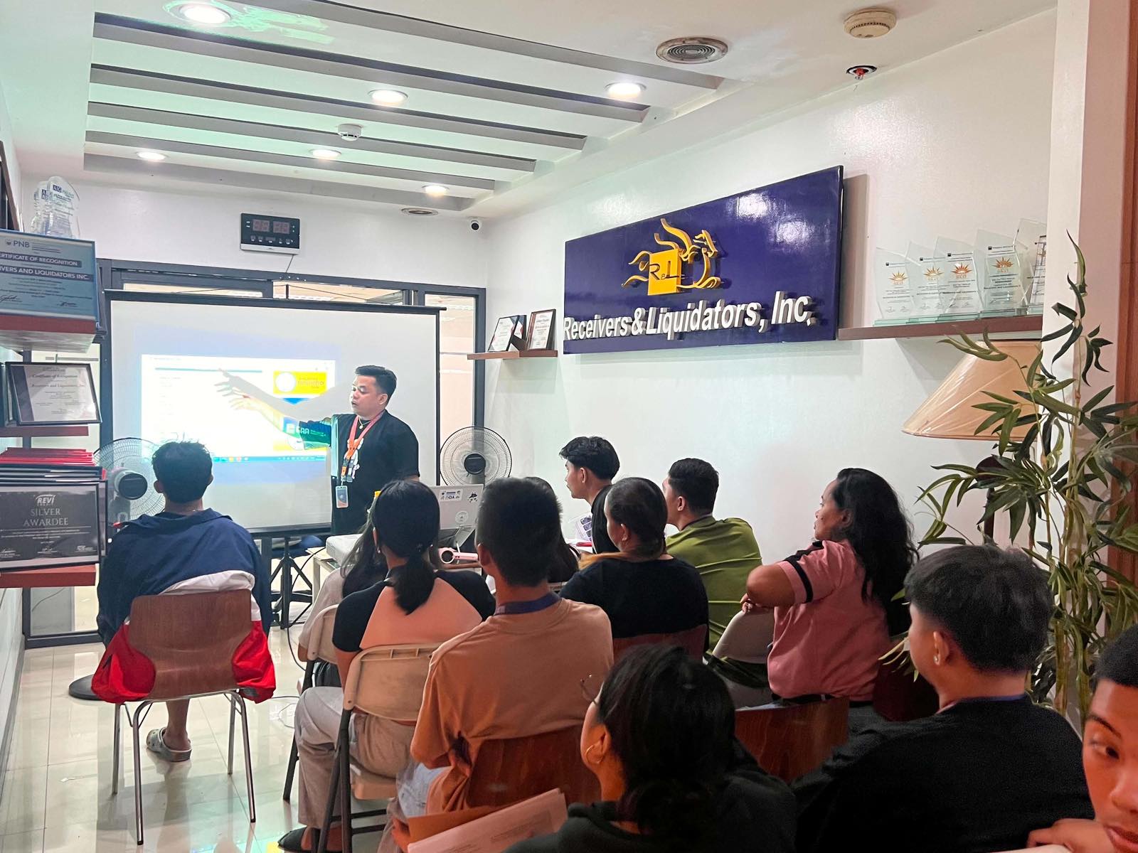 RNL Reinforces Collection Excellence Through Customer-Centered Training